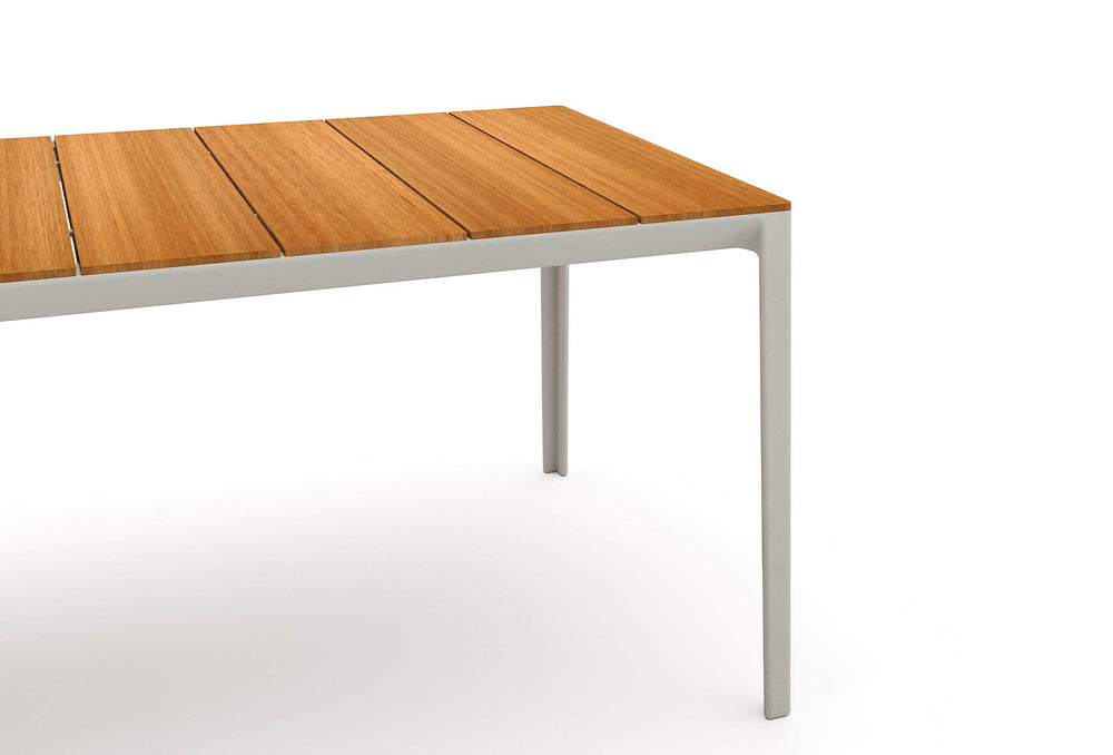 Bensen | Outdoor Able Table