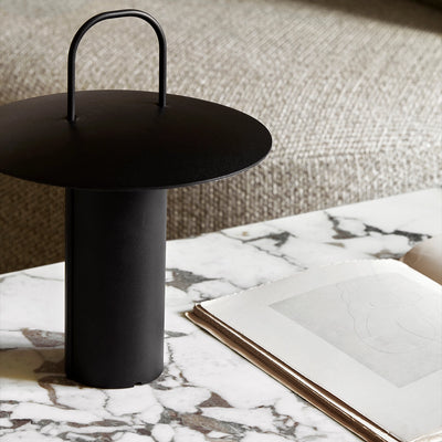 Ray Table Lamp